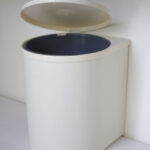 Кош за отпадъци 12L м.213 бял, пластмасов с отваряне с въже